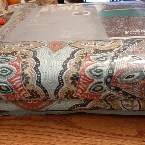 Bedding - Picture 4 of 6